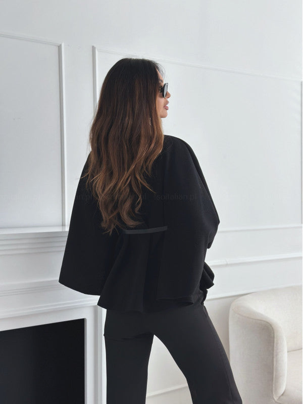 Kadın Minimalist Panço Ceket - Kuşak Detaylı, Şık ve Rahat Tasarım