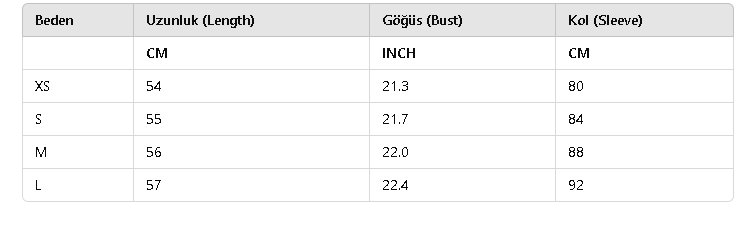 Sırtı Bağcıklı Beyaz Gömlek – Feminen ve Şık Tasarım