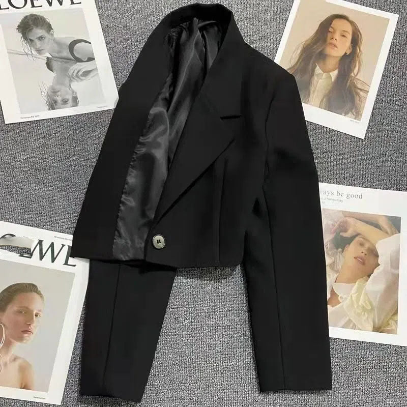 Kadın Kısa  Blazer Ceket - Tek Düğmeli Şık Ofis Stili